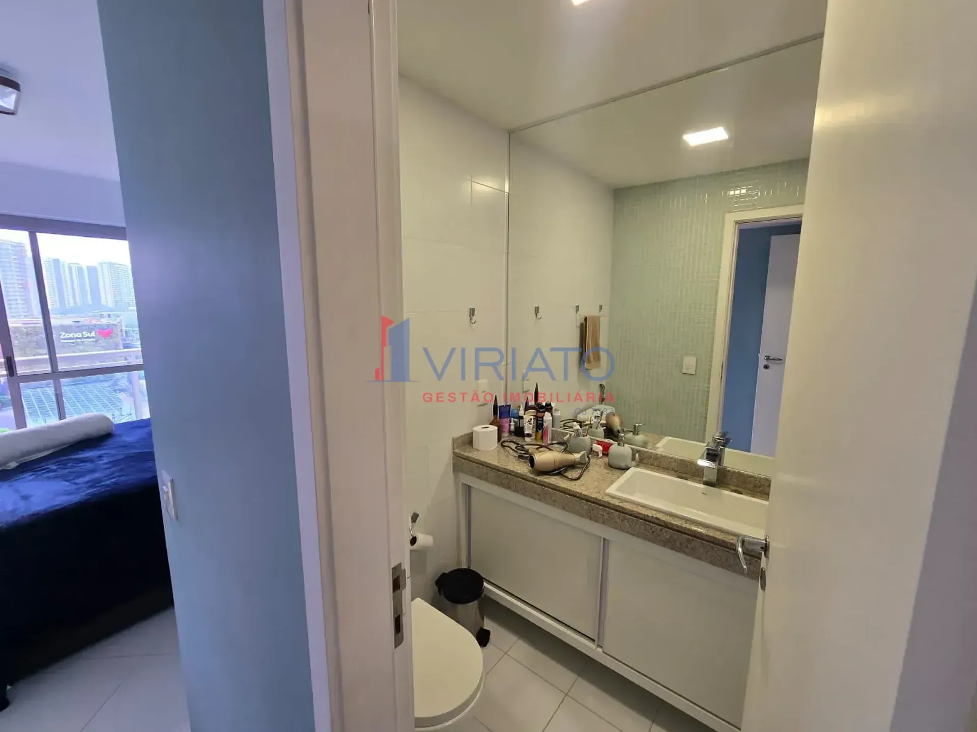 Furnished apartment with 4 bedrooms and 5 bathrooms — photo 38