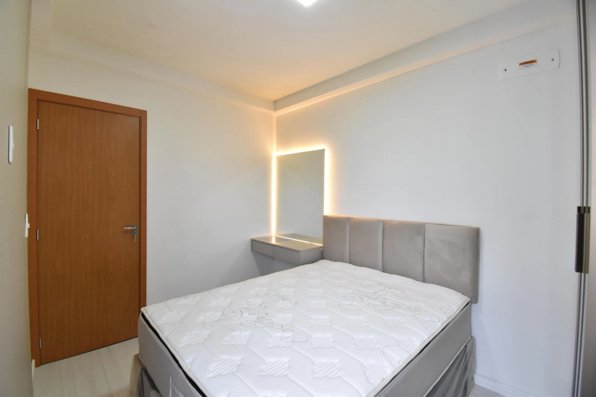 2-bedroom apartment with a home office in Curitiba — photo 21