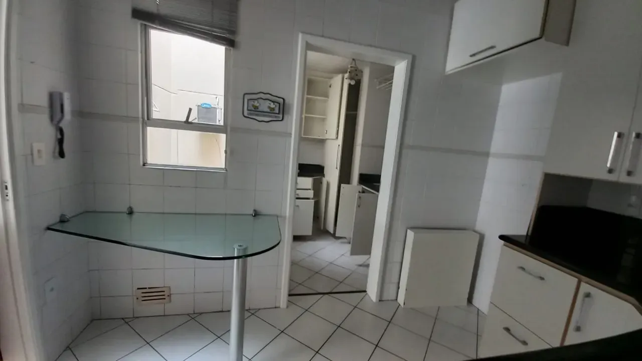 Apartment on the 4th floor with a glass-enclosed balcony — photo 19