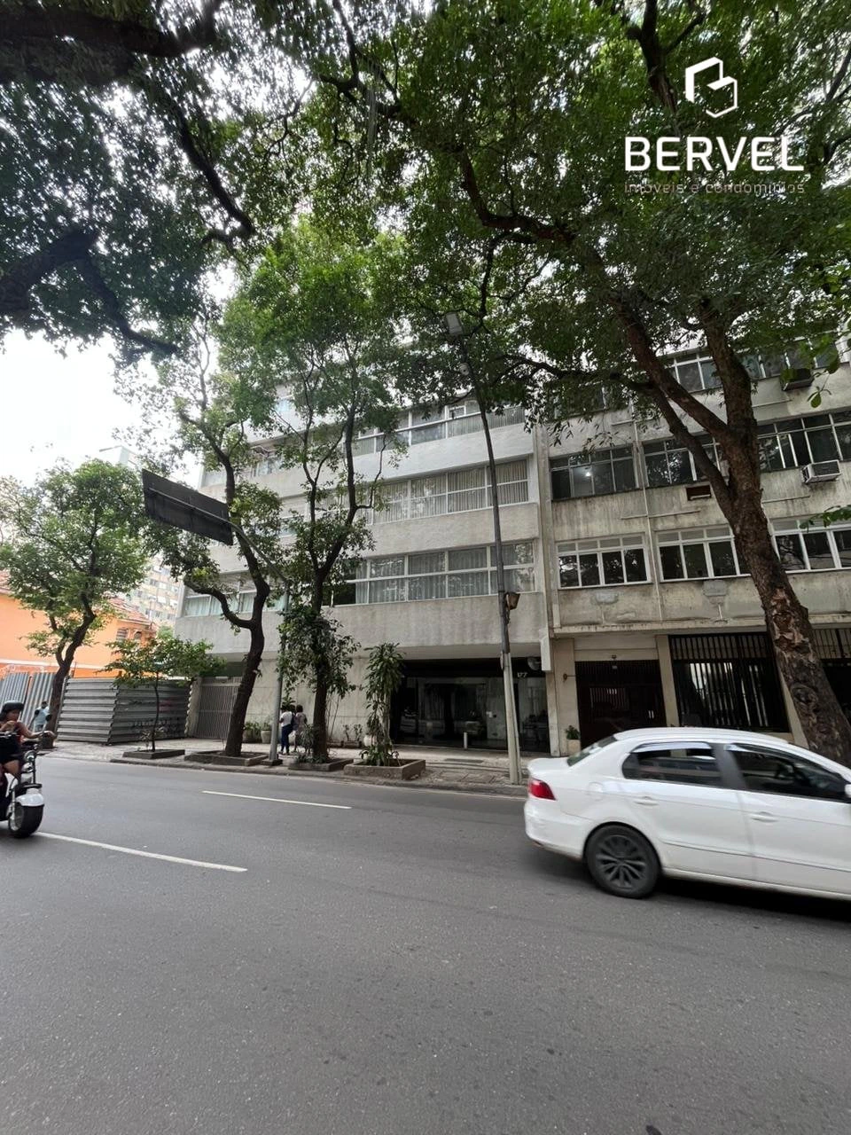 4-bedroom apartment with a suite, 160 m² — photo 23