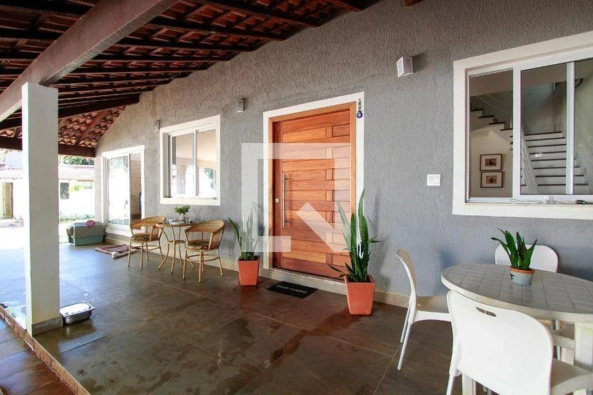 Casa mobiliada com 4 quartos e cozinha em conceito aberto — photo 26