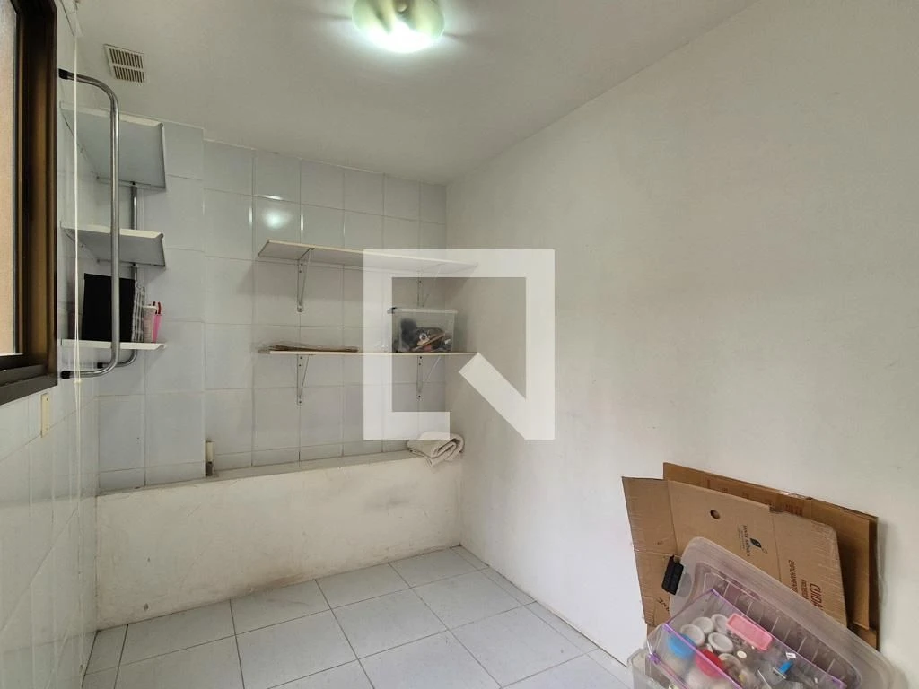 3-bedroom apartment with a balcony and 3 bathrooms — photo 46