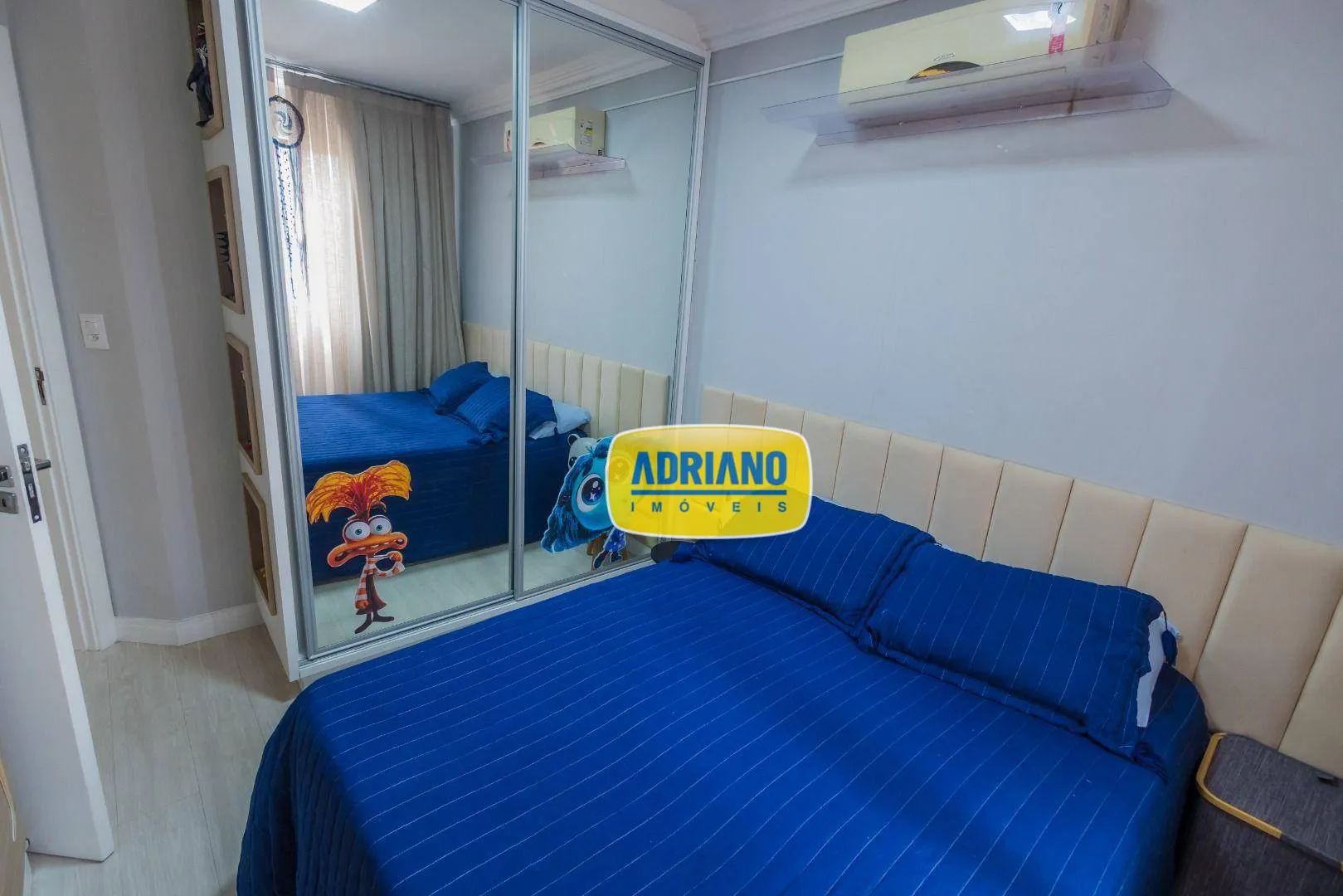 Furnished 4-bedroom apartment with open-plan kitchen — photo 12