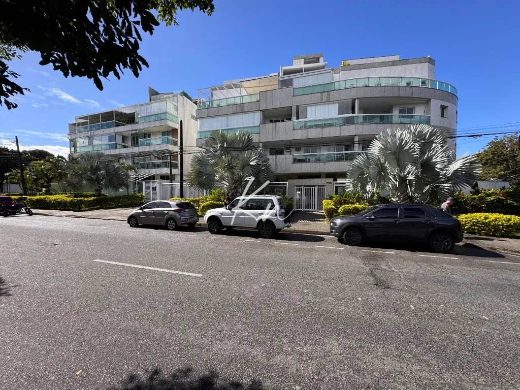 210 m² unfurnished apartment with 3 bedrooms and 5 baths — photo 45