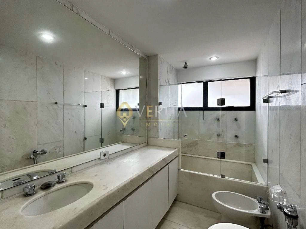 4-bedroom apartment with 4 en-suite baths and 380 m² — photo 26