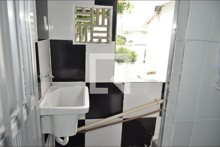 1-bedroom apartment with a private garden — photo 10