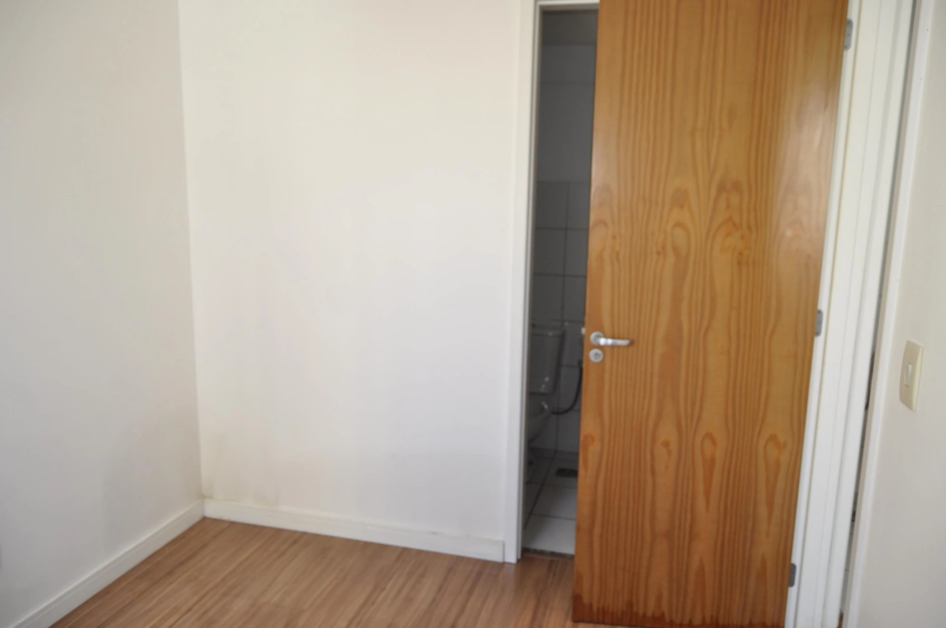 2-bedroom apartment in a building with a sauna — photo 47