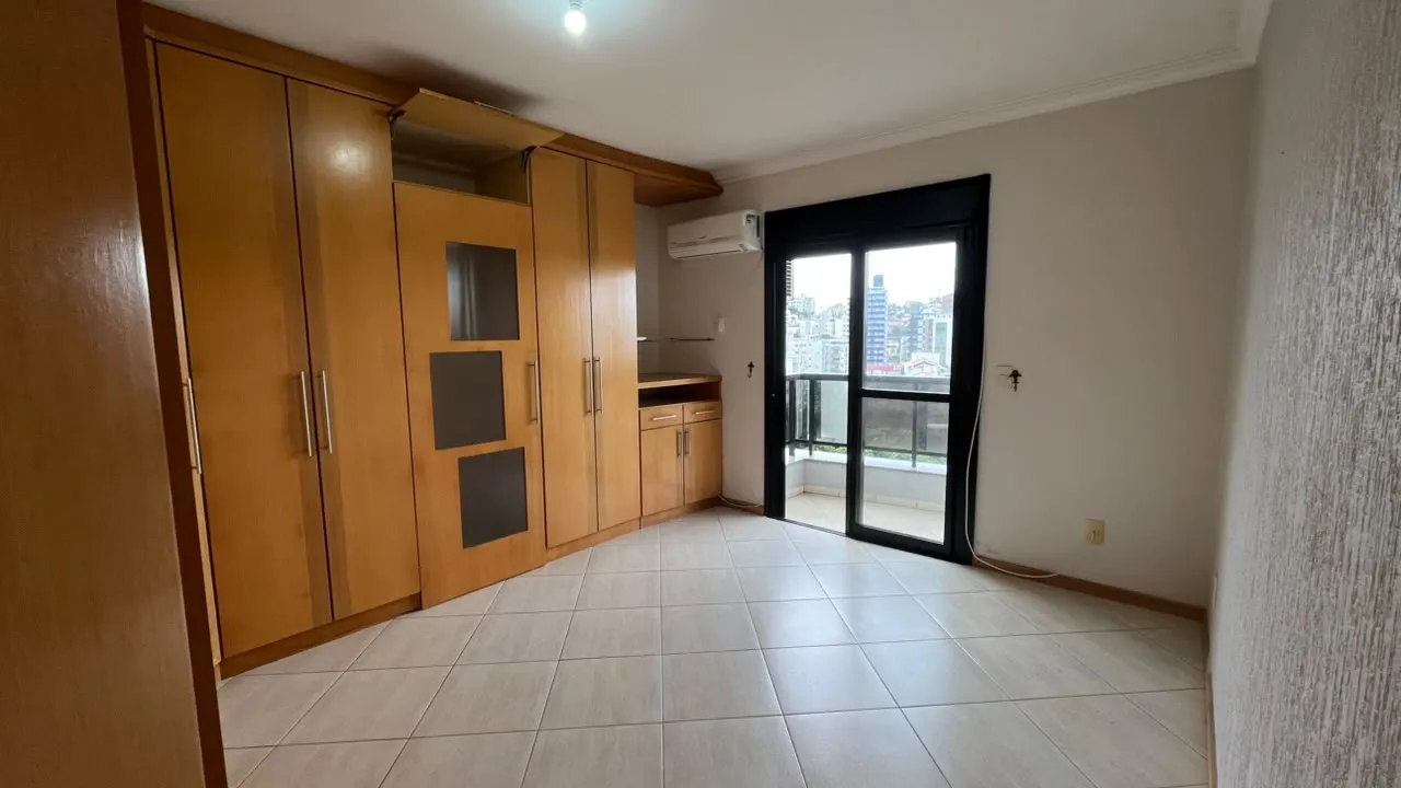 Water view in a 4-bedroom apartment, 138 m² — photo 44