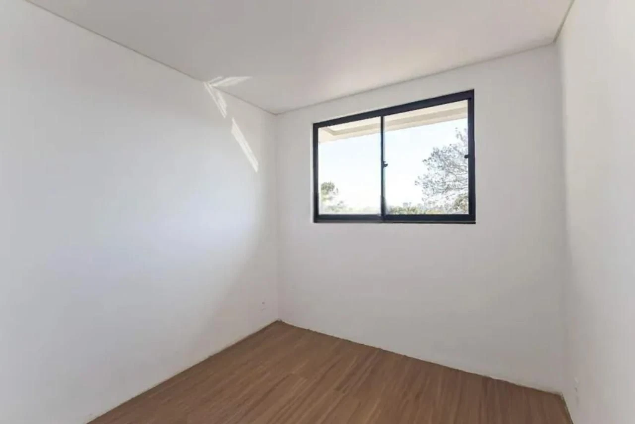 Apartment, 69 m², with wood or laminate floors — photo 18