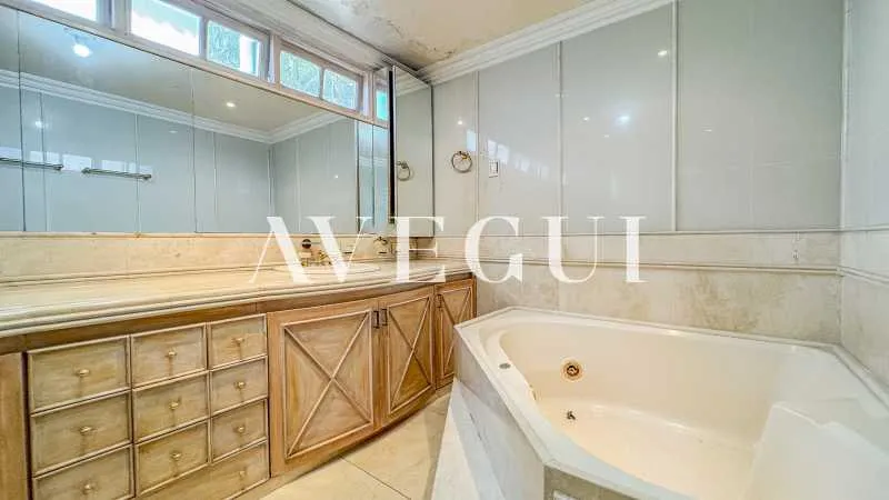 Casa sin amueblar con 4 dormitorios y 556 m² — photo 6
