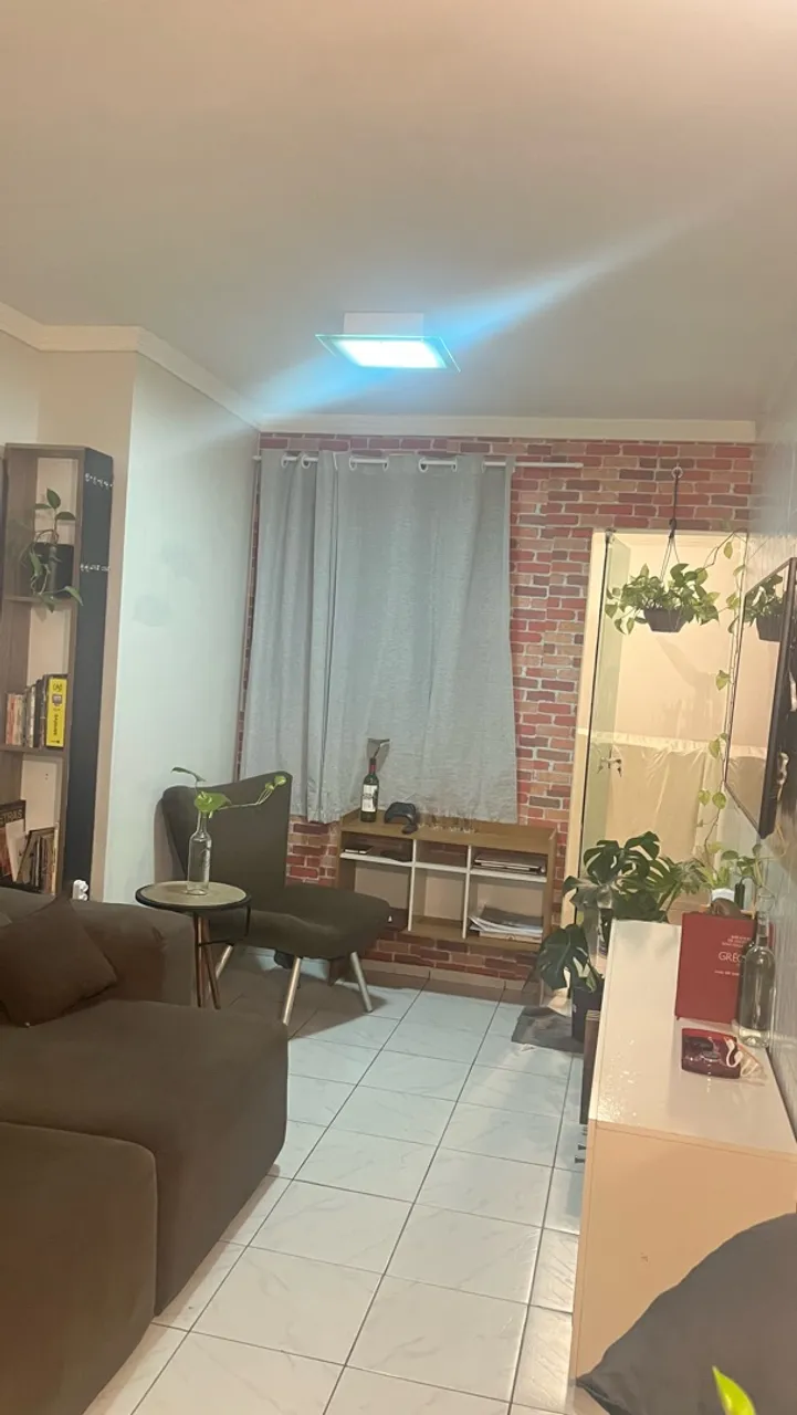 2-bedroom apartment in a building with a gym — photo 5