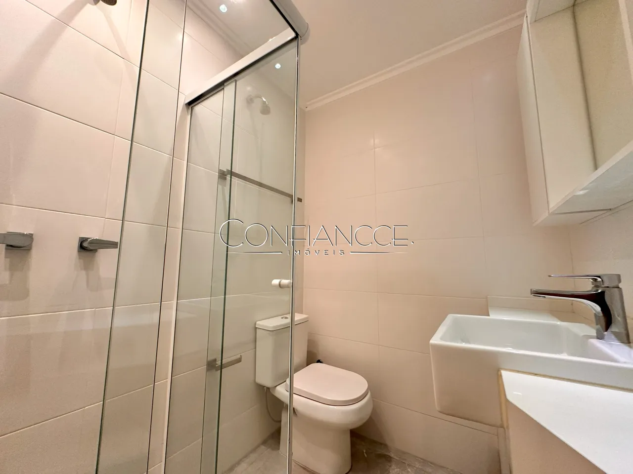 Apartamento en alquiler con 3 habitaciones y 137 m² — photo 19