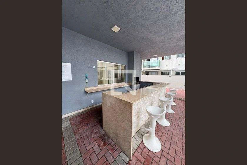 Garden-style apartment with 2 bedrooms and a balcony — photo 18