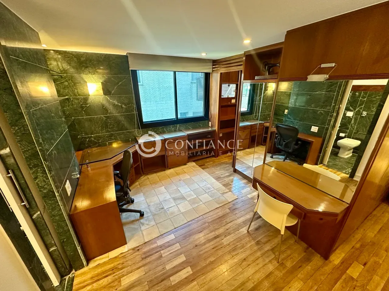 Apartamento de 230 m² com 2 quartos e armários embutidos — photo 24