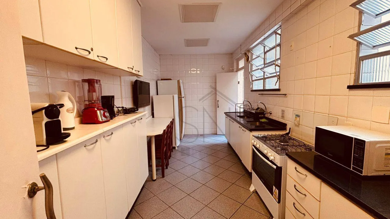 Furnished 2-bedroom apartment with 4 bathrooms — photo 20