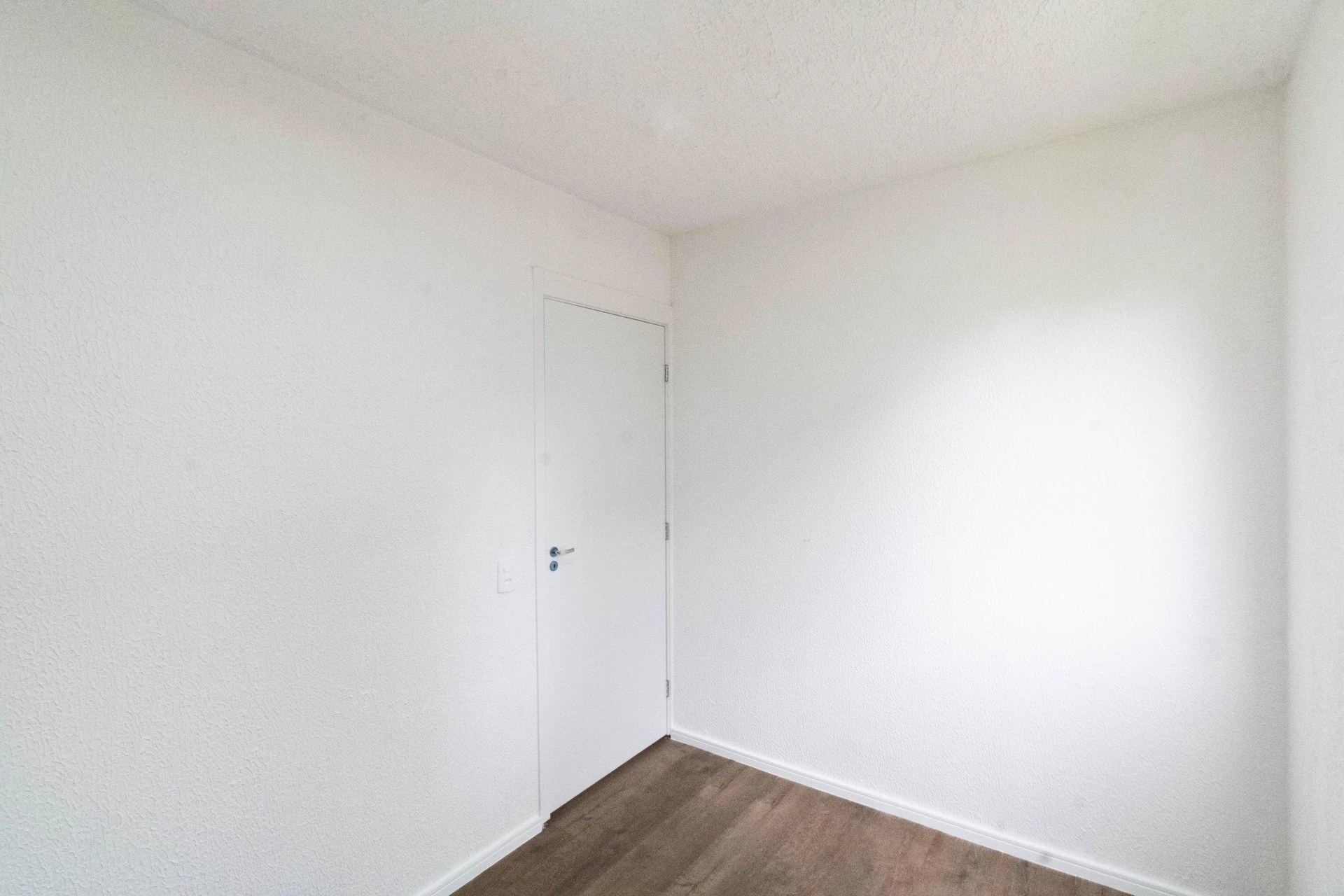 Apartment, 46 m², with wood or laminate floors — photo 29