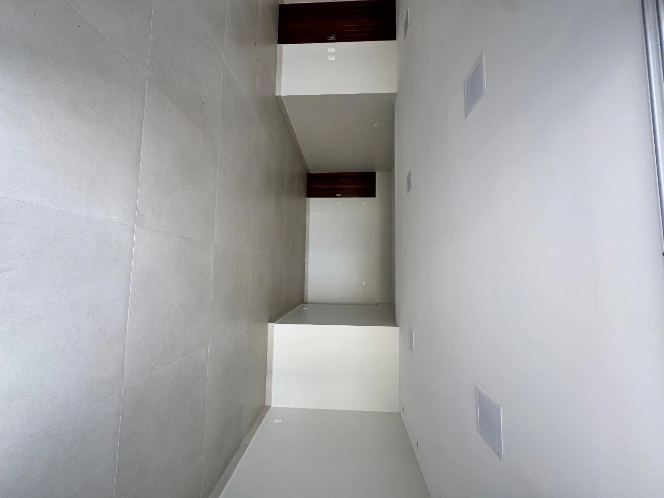 4-bedroom apartment with 2 parking spots and pets allowed — photo 4