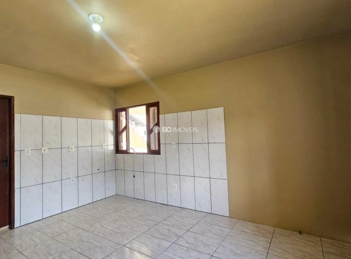 House with 4 bedrooms and 326 m², well kept — photo 2