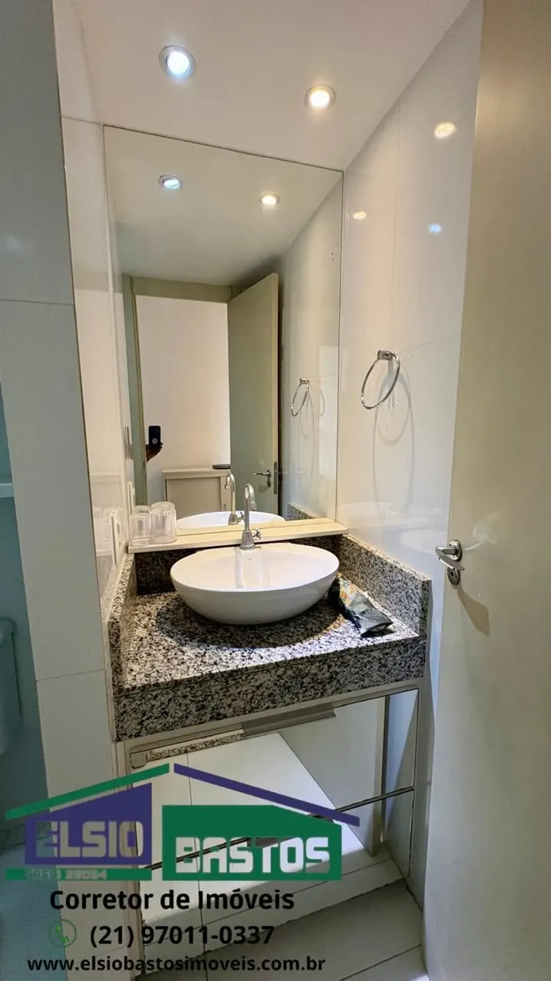 2-bedroom apartment in a building with a sauna — photo 11