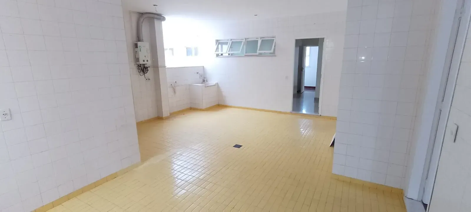 Rental penthouse with 377 m², 4 bedrooms — photo 42