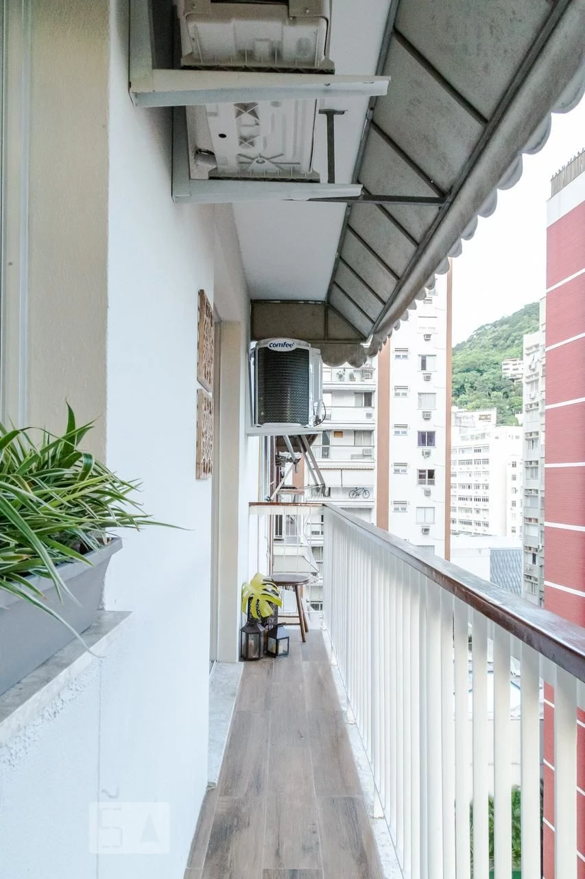 Furnished 2-bedroom apartment with a glassed-in balcony — photo 60