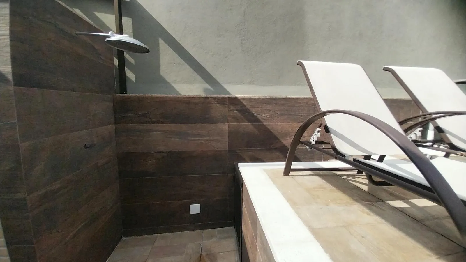 Unfurnished apartment with 4 bedrooms and 5 bathrooms — photo 11
