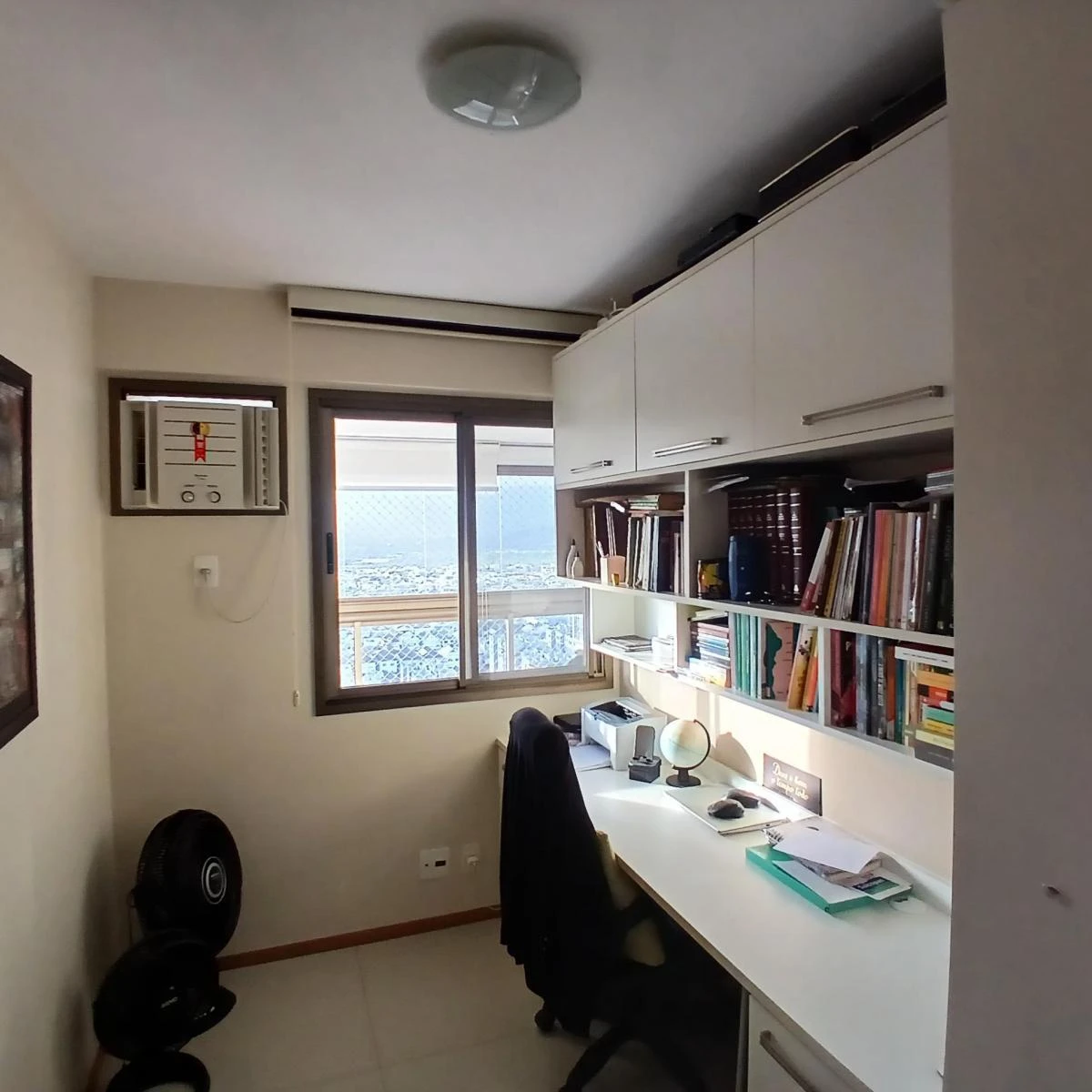 Mountain view in a 3-bedroom apartment, 83 m² — photo 40