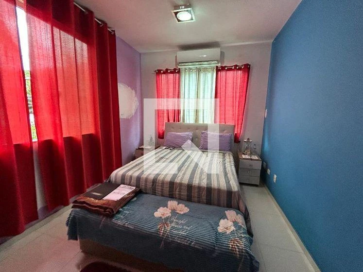 4-bedroom house with a washing machine — photo 4