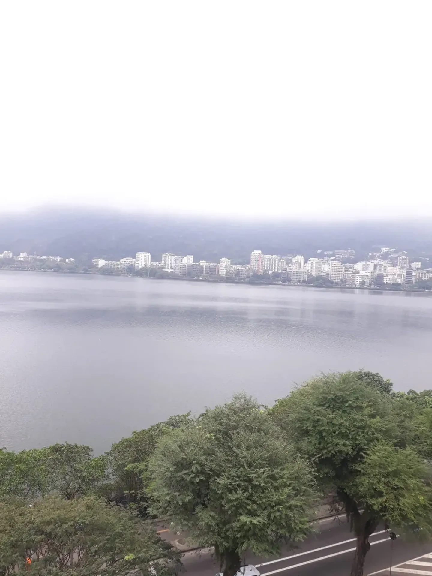 One-bedroom apartment with a water view — photo 20