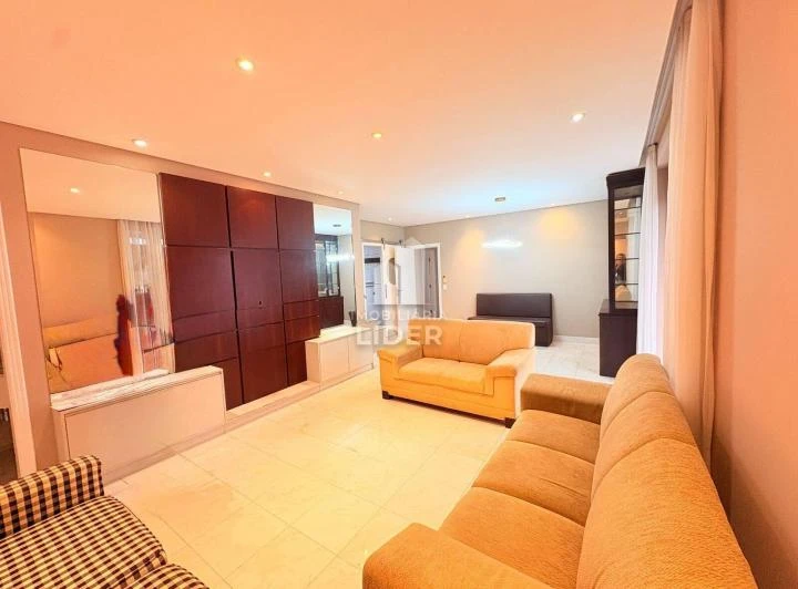 210 m² duplex-style apartment with 3 bedrooms and 2 parking — photo 4