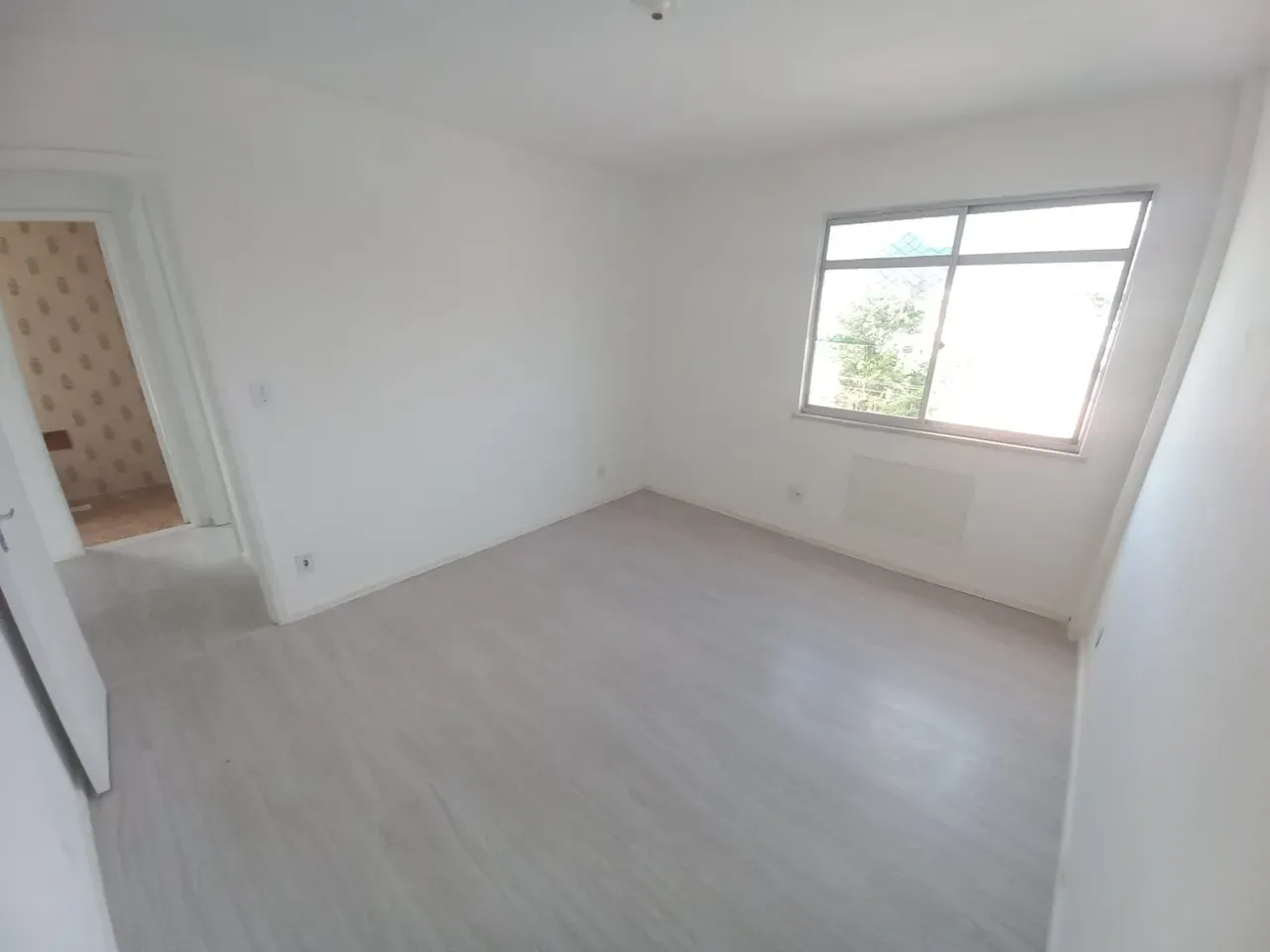 2-bedroom apartment with laundry area and 1 parking spot — photo 12