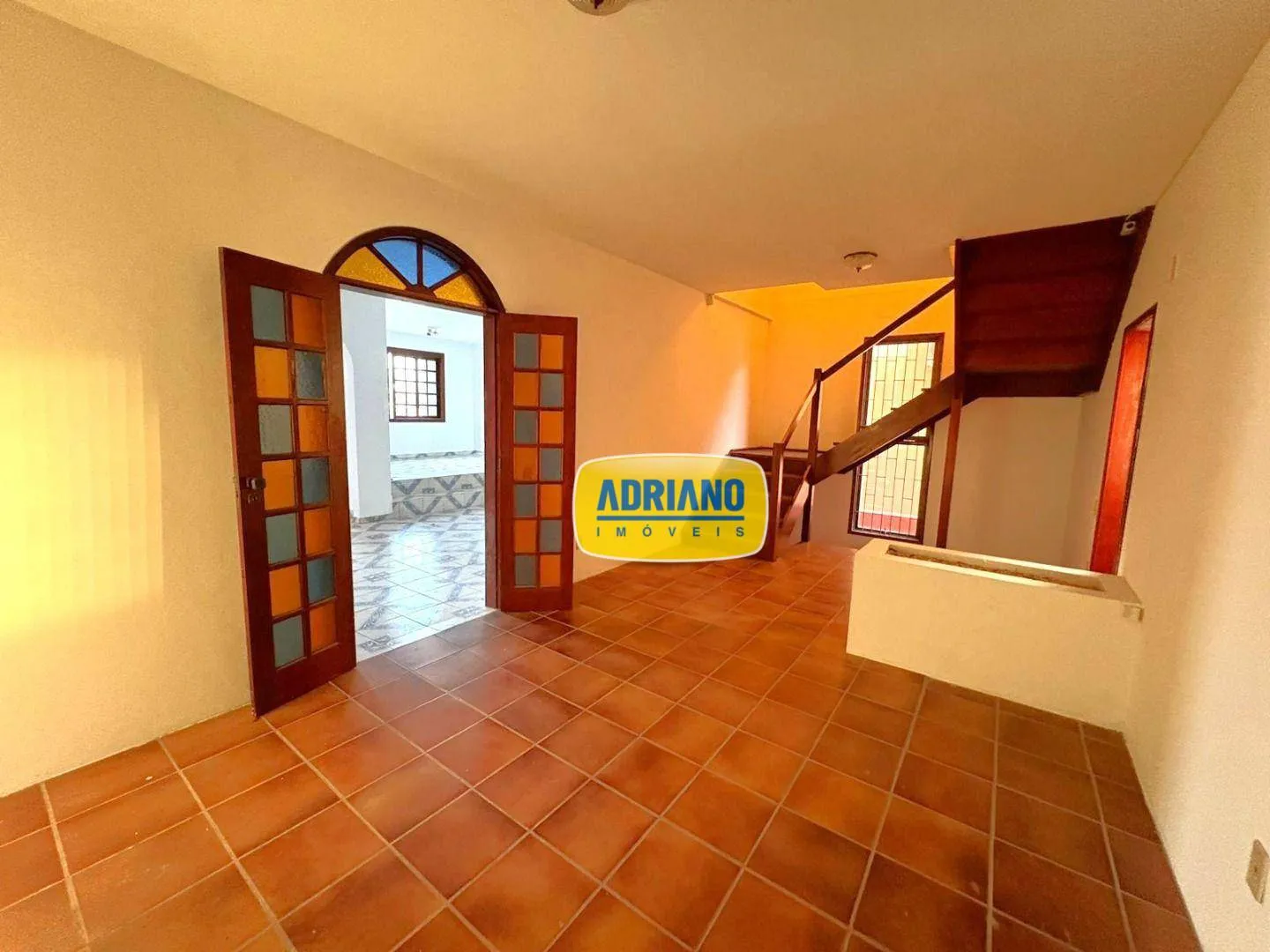 House with 5 bedrooms and 4 parking spaces, 400 m² — photo 9