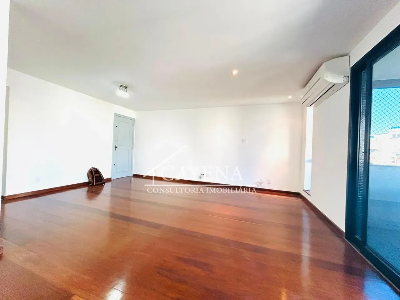 Apartment with 247 m², 3 bedrooms and 4 bathrooms — photo 50