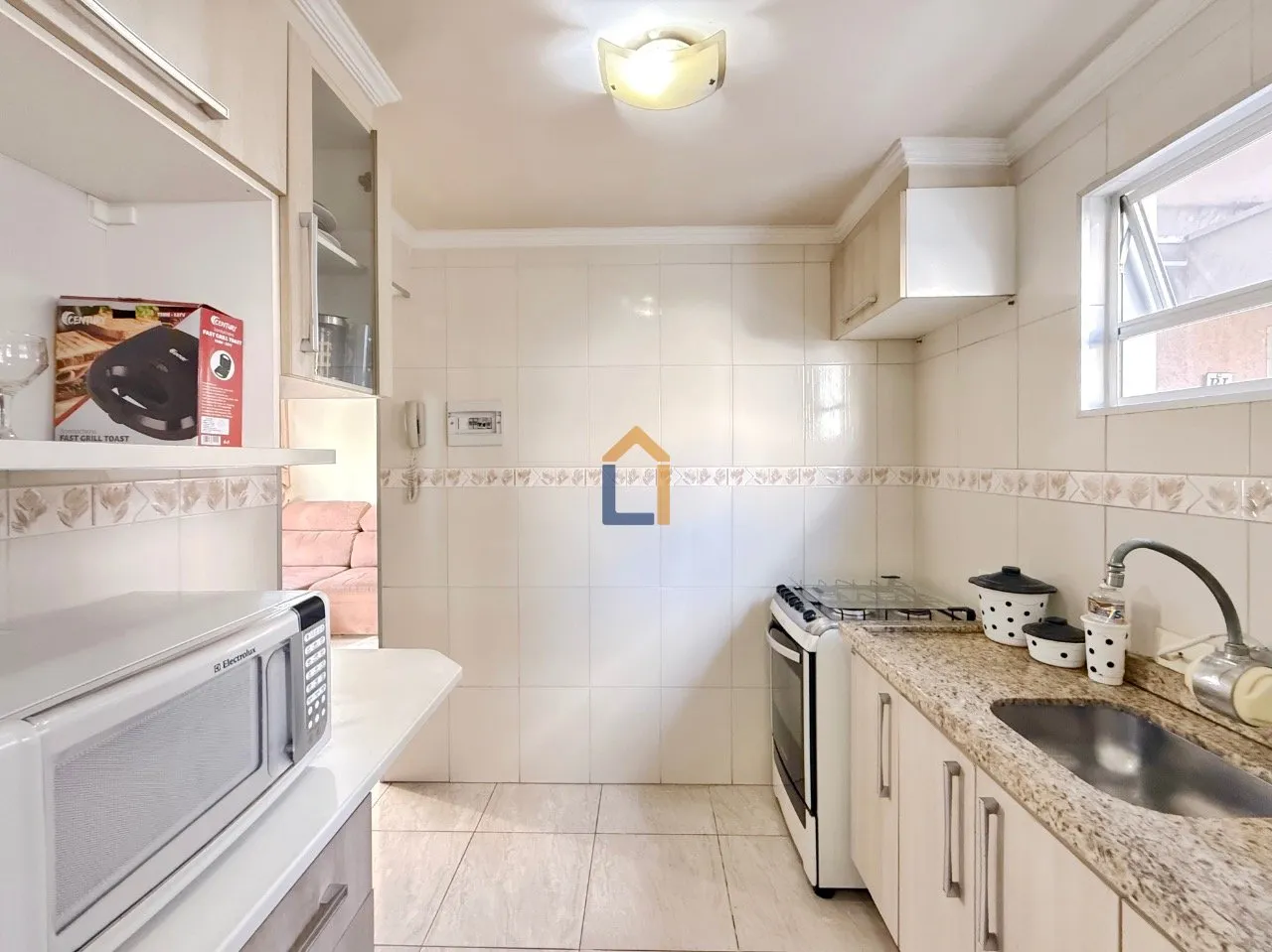 3-bedroom apartment with a washing machine in Curitiba — photo 15