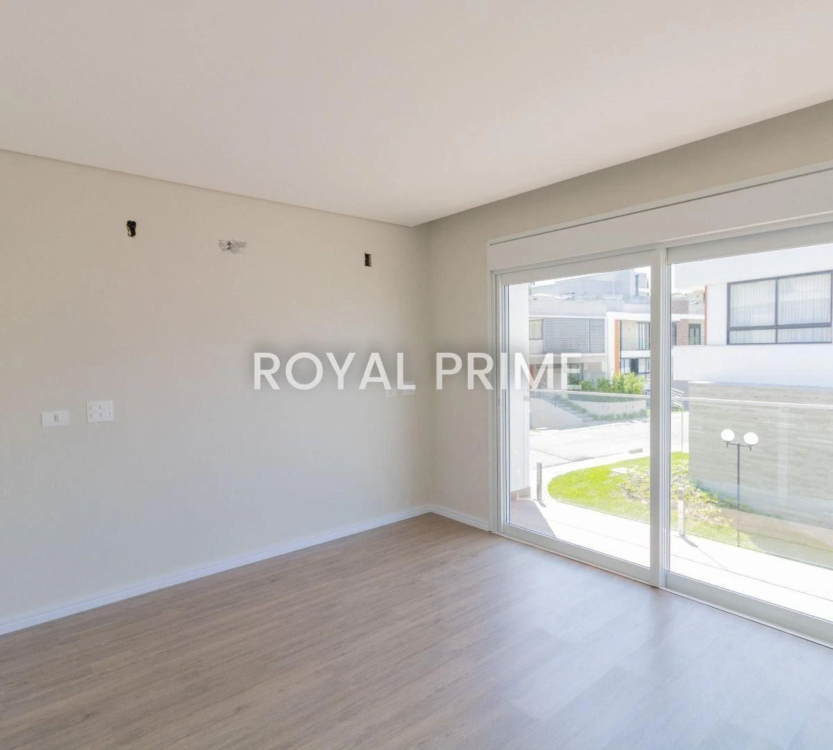 Unfurnished quadriplex house with 3 en-suite rooms — photo 17