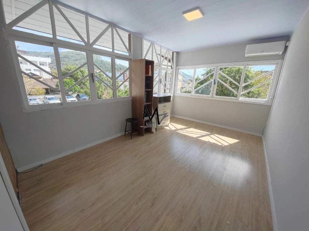 2-bedroom house with a home office in Florianópolis — photo 16