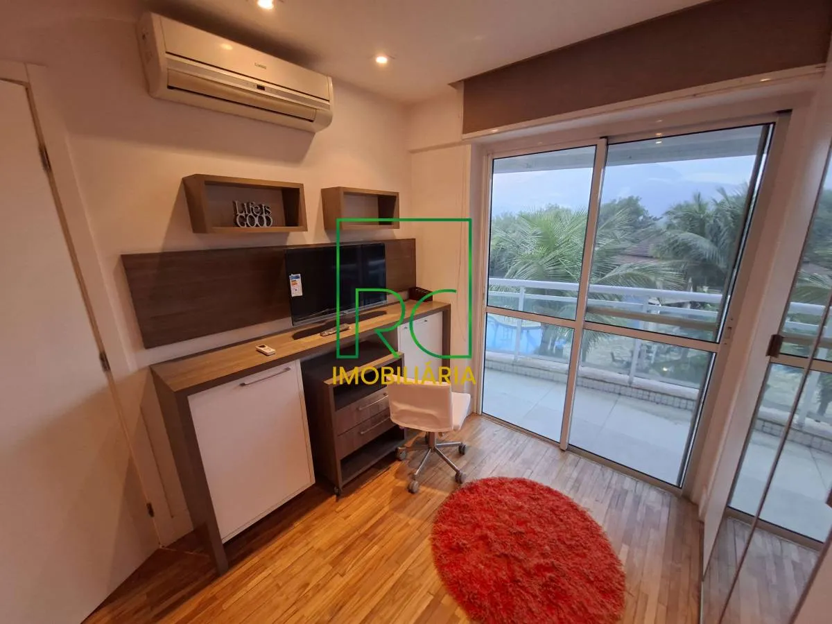 3-suite apartment with enclosed balcony and 115 m² — photo 9