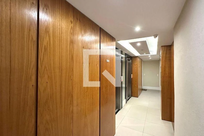 Apartamento mobiliado de 2 quartos em condomínio com piscina — photo 34