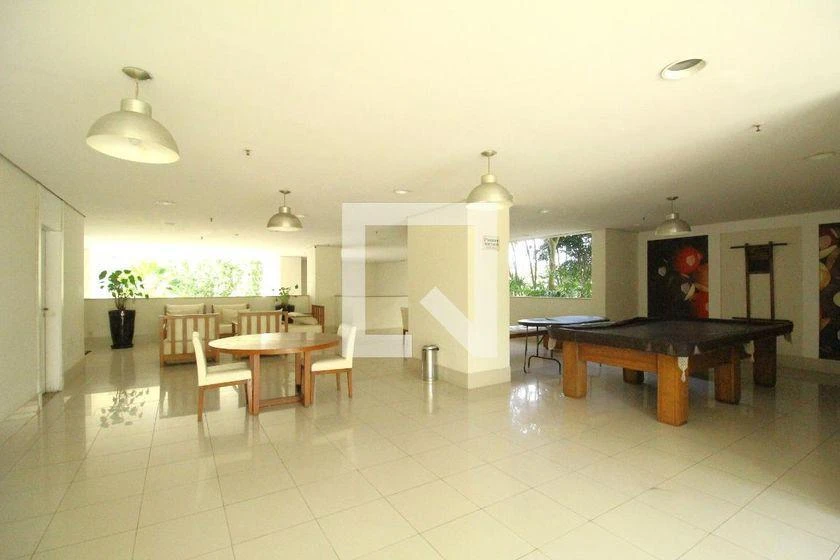2-bedroom apartment in a building with a gym — photo 15