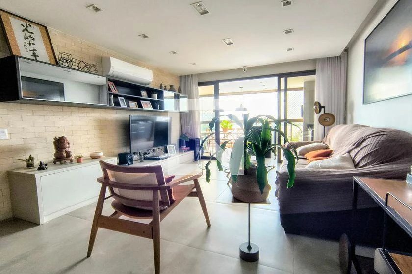 160 m² rental apartment with 4 en-suite rooms and balcony — photo 6