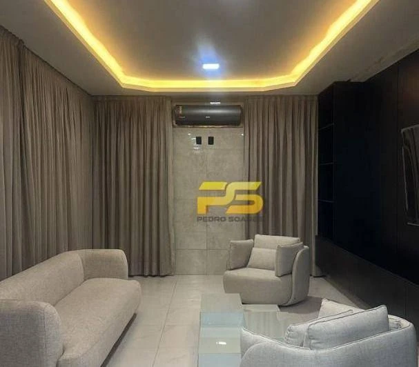 House with 3 en-suite bedrooms and 3 living areas — photo 2