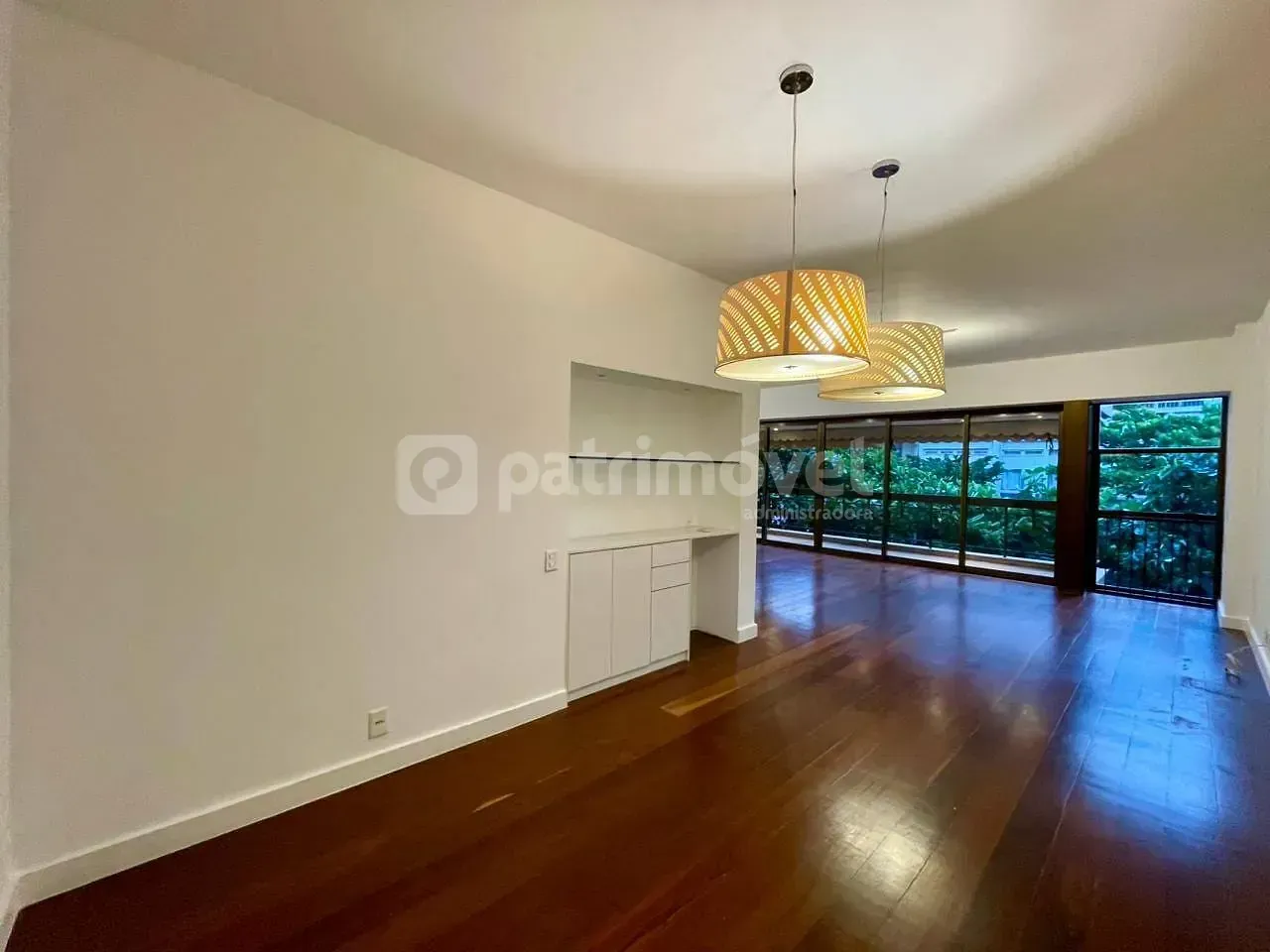 4-bedroom apartment with pool and 3 parking spaces — photo 36