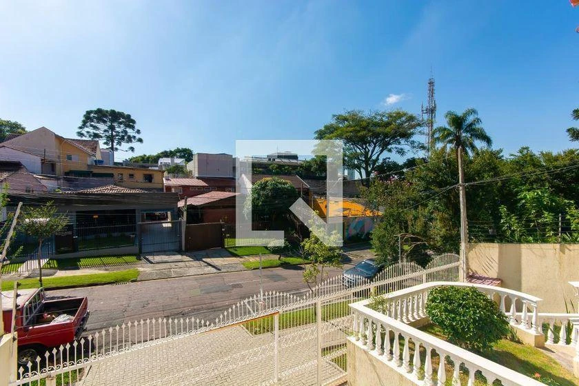 3-bedroom house with a home office in Curitiba — photo 37
