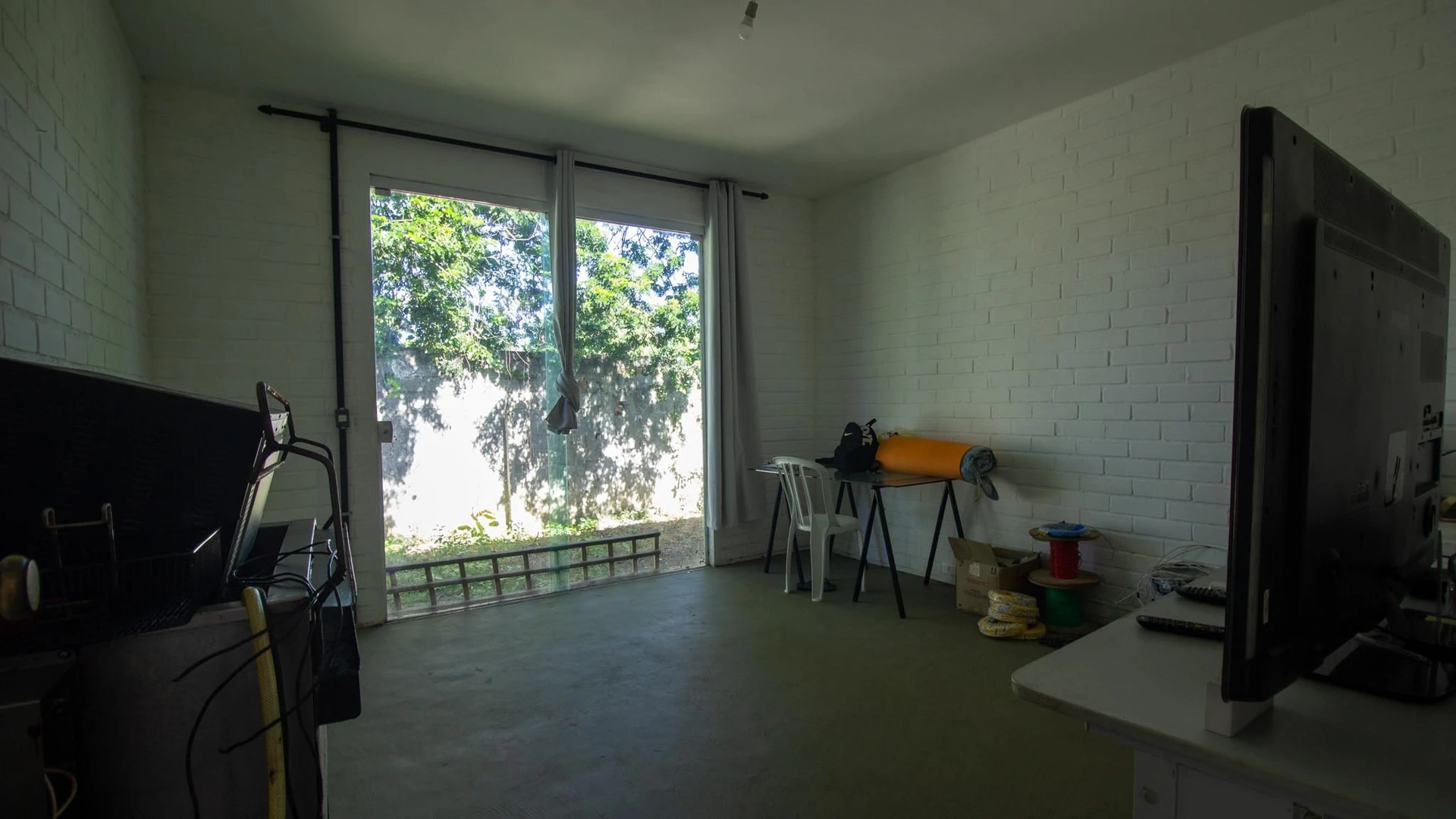 Furnished house with 5 bedrooms and 3 bathrooms — photo 33