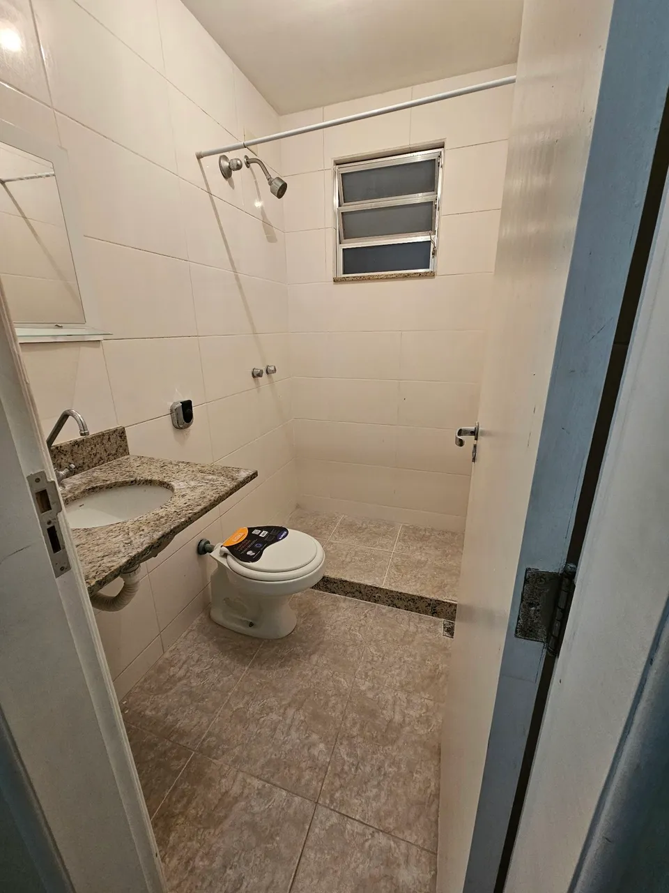 Unfurnished house with 2 bedrooms and 3 bathrooms — photo 16
