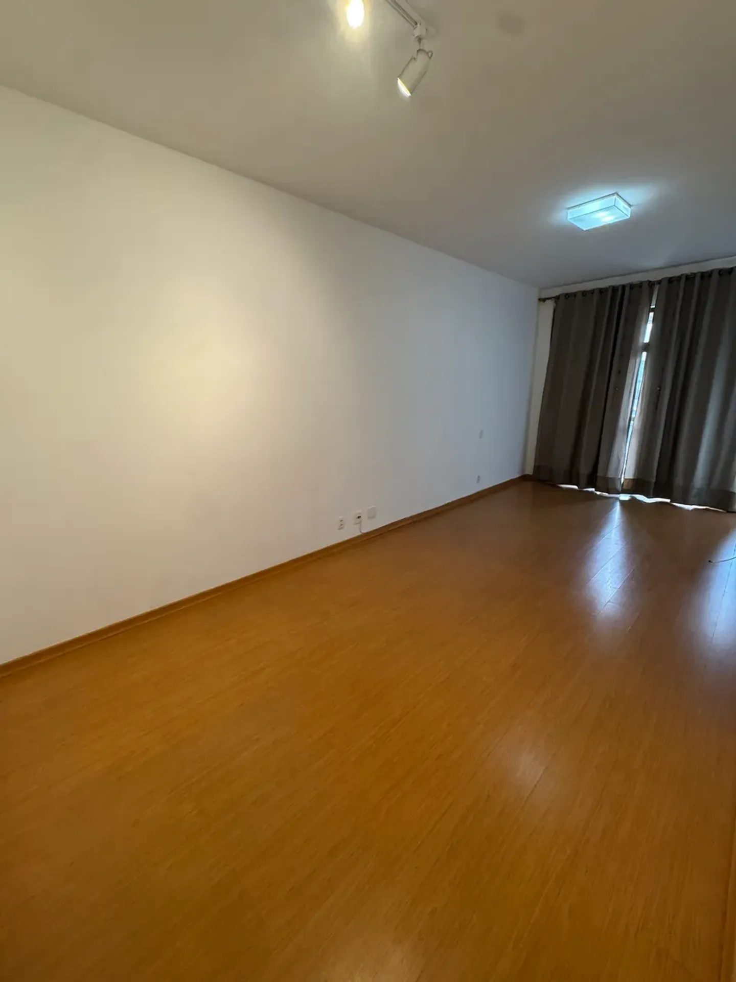 Apartment on the 5th floor with a mountain view — photo 11