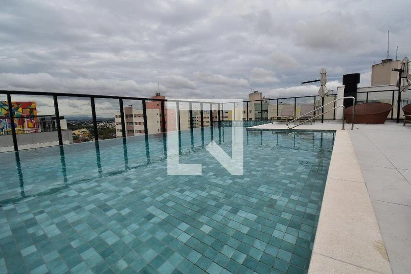 3-bedroom apartment in a building with a gym — photo 9