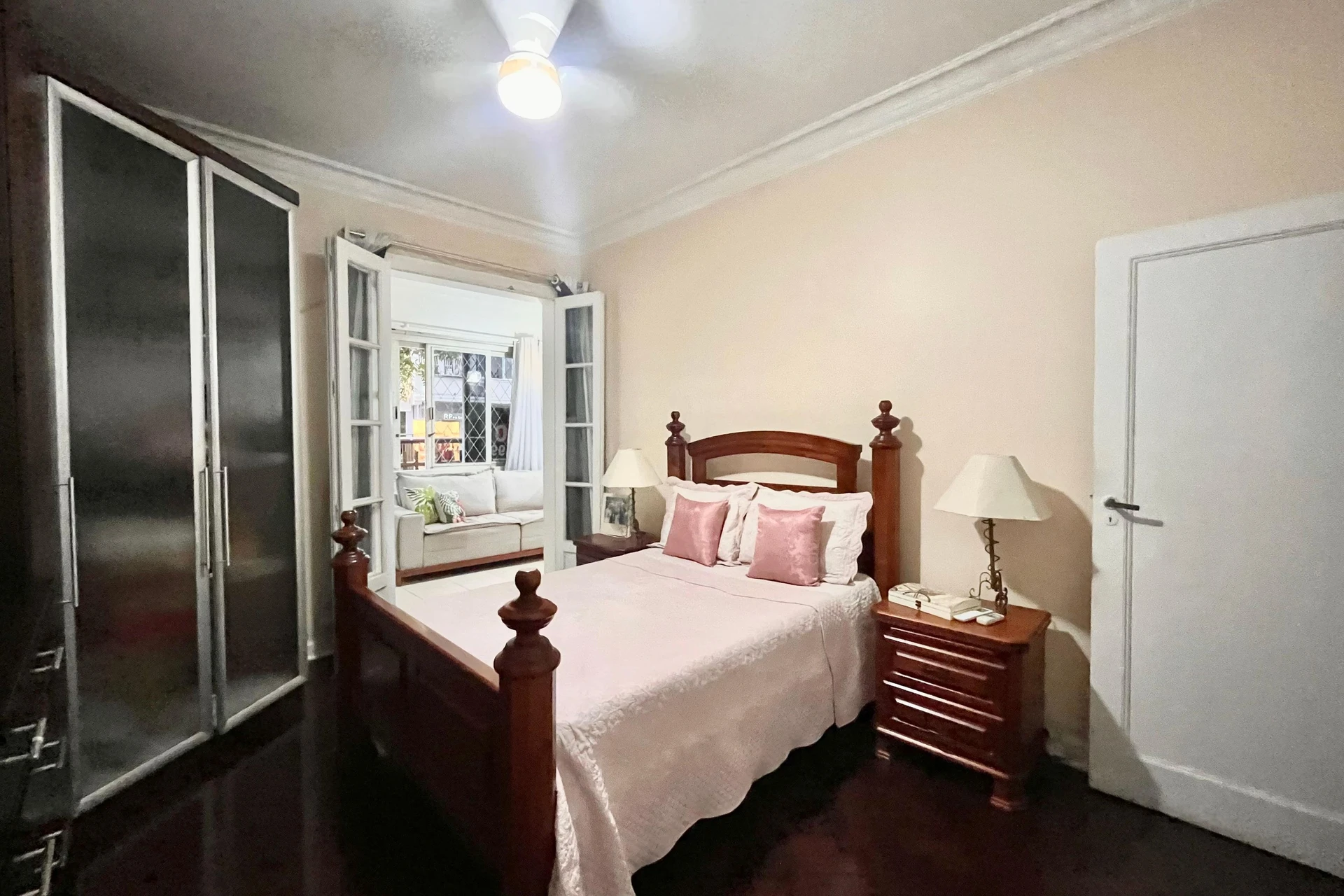 Furnished apartment, 140 m², with a washing machine — photo 6