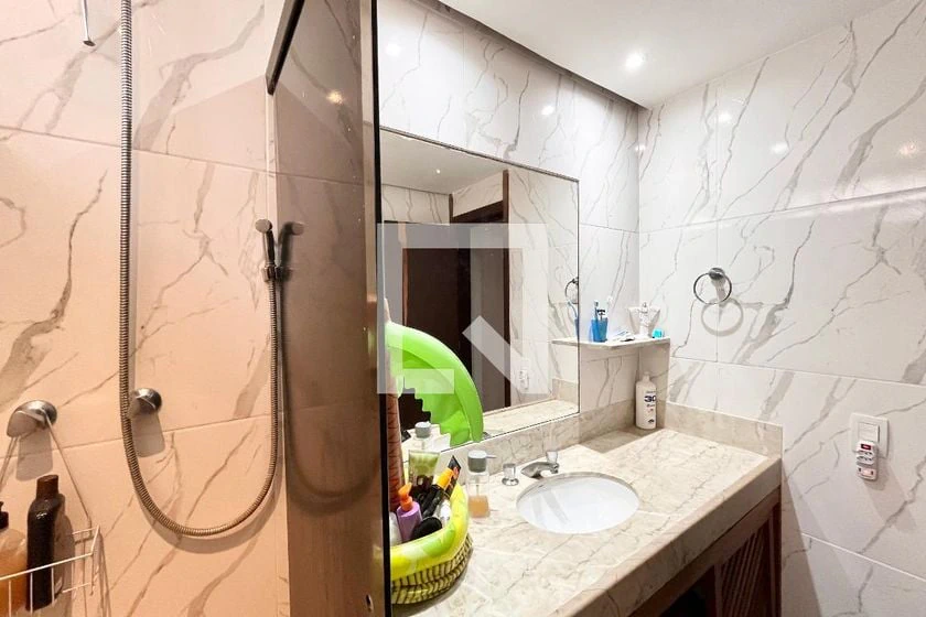 Furnished 65 m² apartment with 2 bedrooms and 1 parking — photo 2