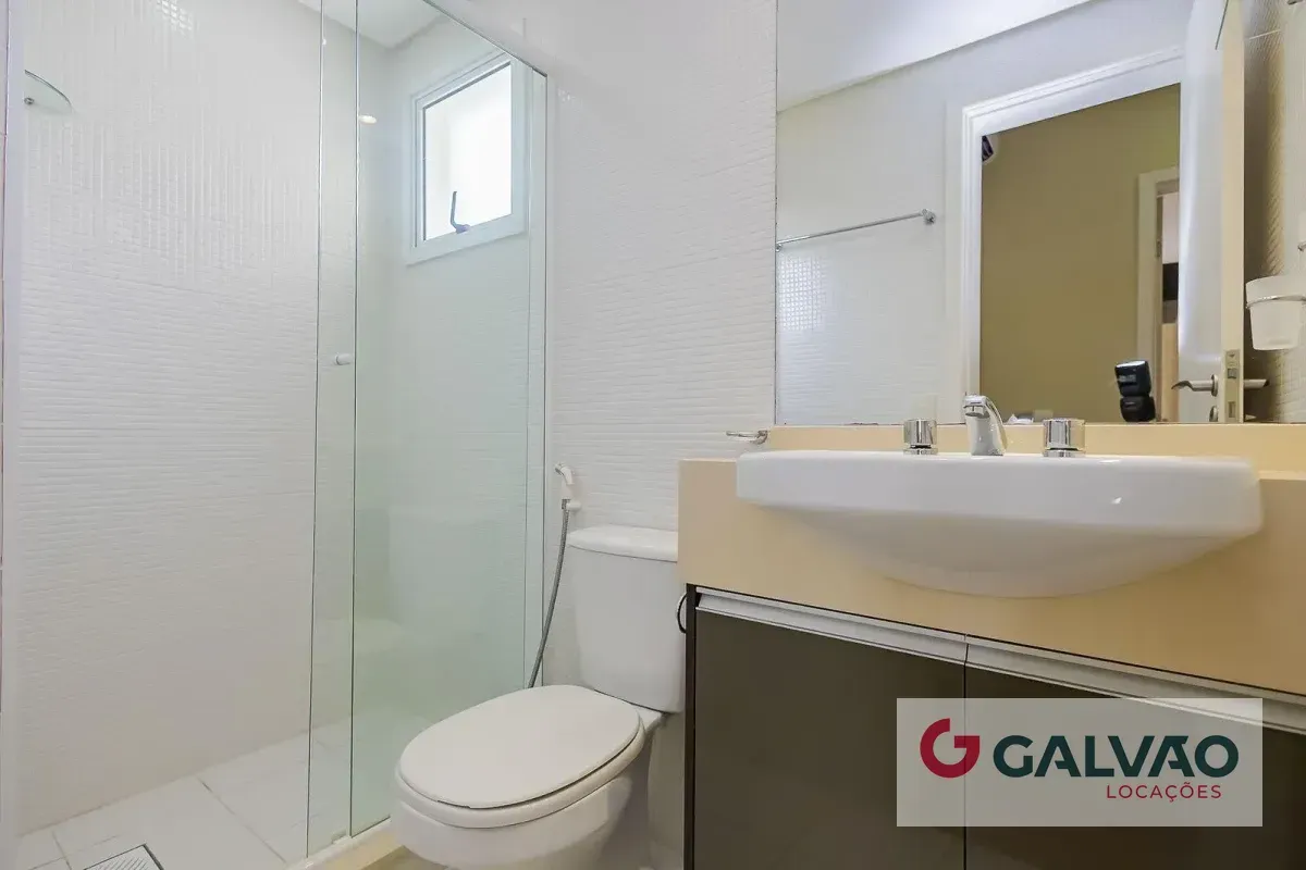 Квартира 185 м² з панорамними вікнами та заскленим балконом — photo 29